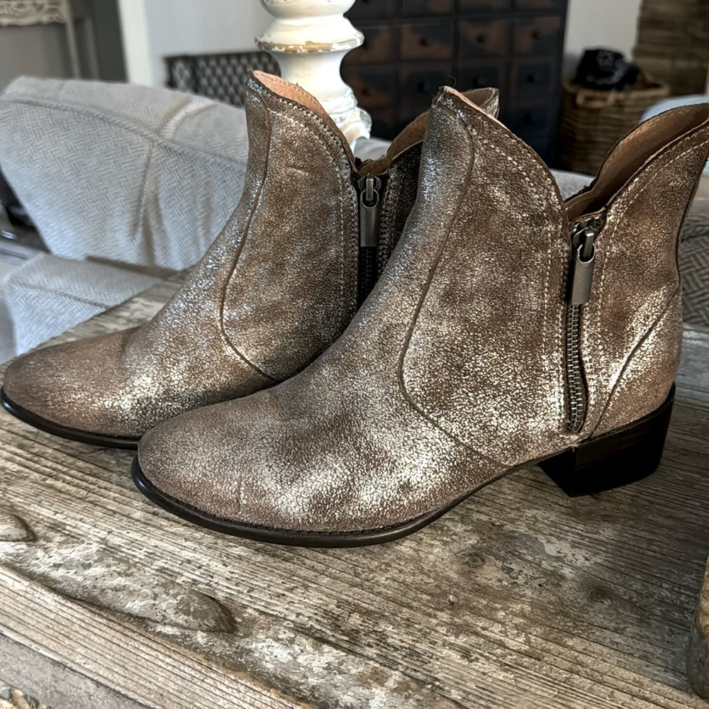 Seychelles Glitter Sparkle Booties